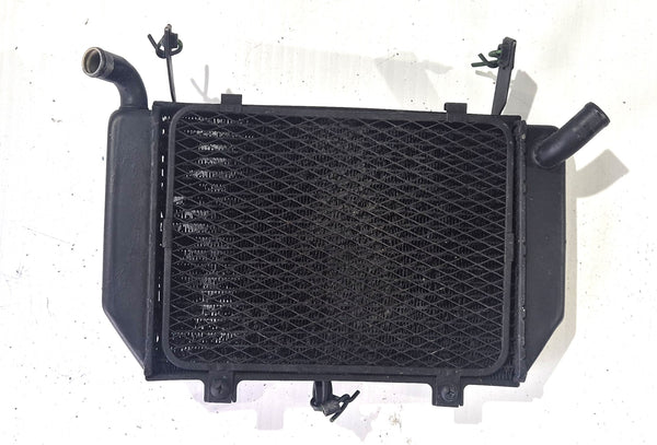 Suzuki 1998 TL1000R Bottom Radiator – GP Motorcycle Wreckers